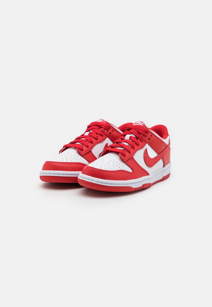 Dunk Low (University Red)