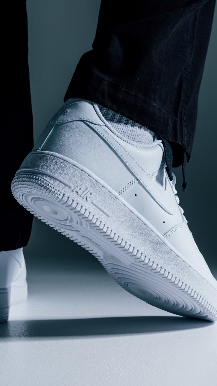 White Air Force 1 - The Everyday Essential