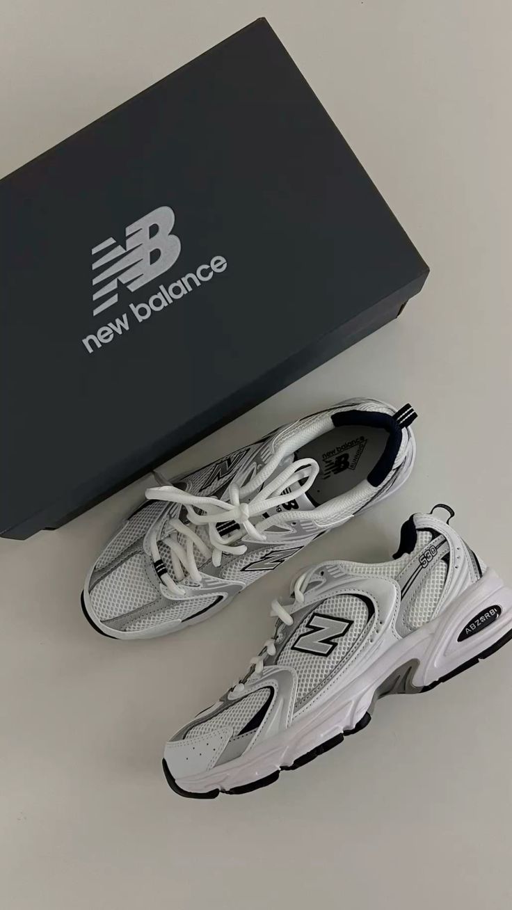 NB 530MR – "The Tara sneaker" Everyday Comfort