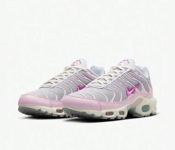 Women's Air Max Plus Running Sneaker