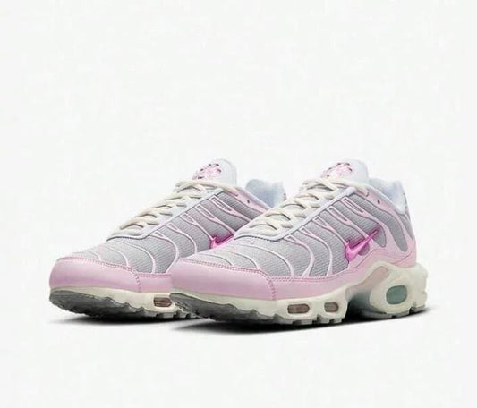 Women's Air Max Plus Running Sneaker