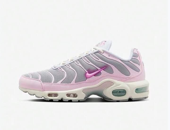 Women's Air Max Plus Running Sneaker