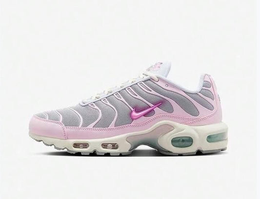 Women's Air Max Plus Running Sneaker